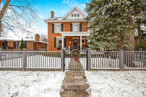 71 Mill St, Milton, ON, L9T1R8 | Card Image