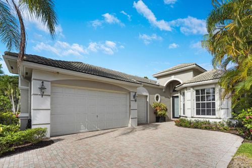 10916 Northgreen Dr, Wellington, FL, 33449-8053 | Card Image
