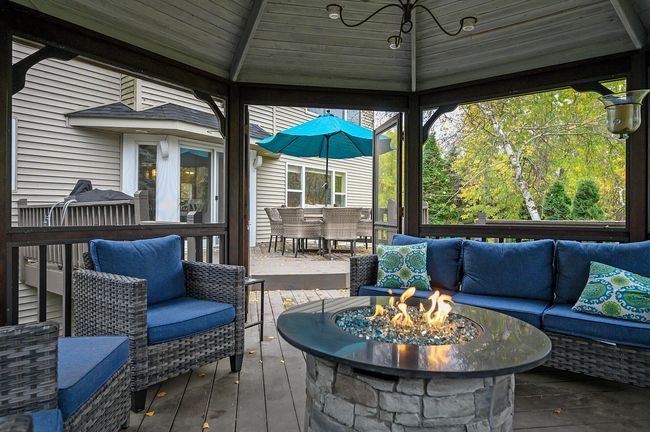 Covered screened pergola | Image 6