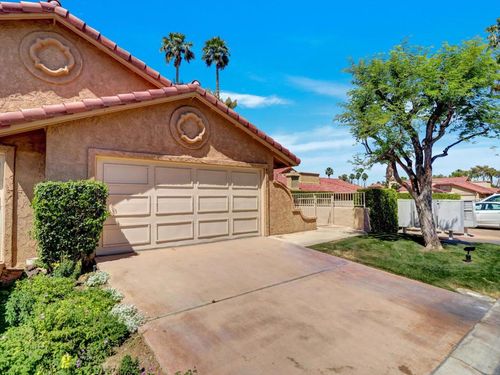 41103 Woodhaven Dr E, Palm Desert, CA, 92211-8136 | Card Image