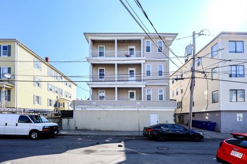 62 Pitman St, Fall River, MA, 02723-2890 | Card Image