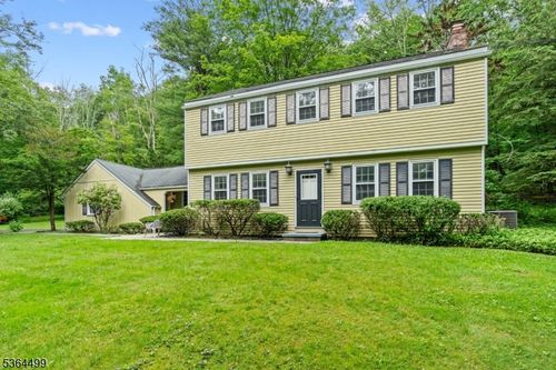 20 Central School Rd, Sussex, NJ, 07461-3305 | Card Image