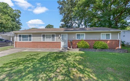 465 Lineberry Rd, Virginia Beach, VA, 23452-5327 | Card Image