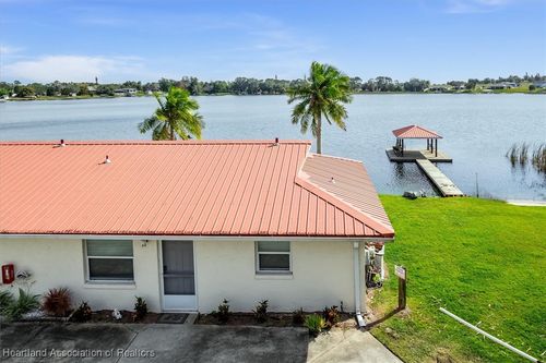 301 Beach View Dr, Lake Placid, FL, 33852-9477 | Card Image