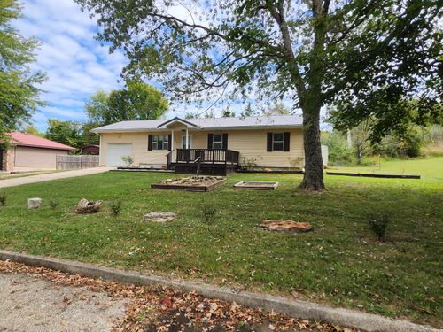 824 S Vine St, Marshfield, MO, 65706-1908 | Card Image