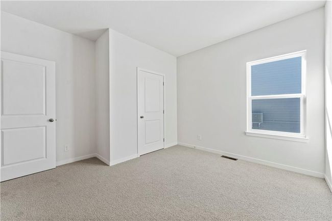 2210 Creek View Ln, House other with 4 bedrooms, 2 bathrooms and null parking in Raymore MO | Image 27