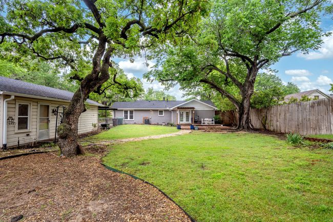 2217 Yucca Ave, House other with 2 bedrooms, 2 bathrooms and null parking in Fort Worth TX | Image 36