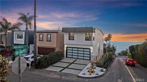 1095 Miramar St, Laguna Beach, CA, 92651-3523 | Card Image