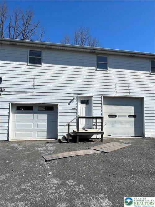 8467 Airport Rd, BATH, PA, 18014-9032 | Card Image