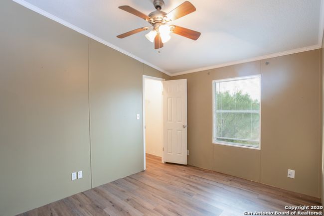 227 Private Road 3531, House other with 3 bedrooms, 2 bathrooms and null parking in Hondo TX | Image 6