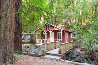 300 Montezuma Ave, House other with 1 bedrooms, 1 bathrooms and 2 parking in Forest Knolls CA | Image 2