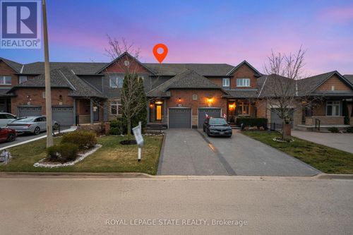 30 Conrad Place, Grimsby (Grimsby Beach), ON, L3M5S5 | Card Image