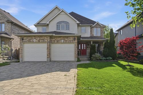 748 Apricot Dr, London, ON, N6K5A7 | Card Image