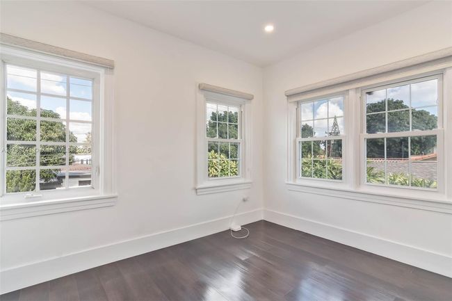 2341 Sw 16 Th Ter, House other with 4 bedrooms, 5 bathrooms and null parking in Miami FL | Image 27