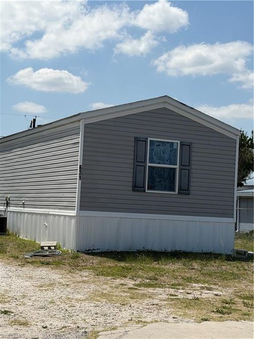 631 Stanton St, Clewiston, FL, 33440 | Card Image