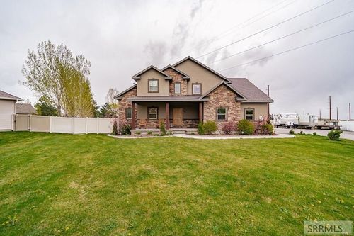 2424 E Timberview Cir, Idaho Falls, ID, 83401-5965 | Card Image