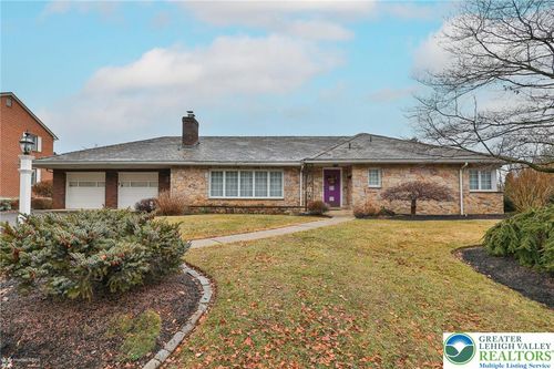 207 N 27th St, ALLENTOWN, PA, 18104-5335 | Card Image