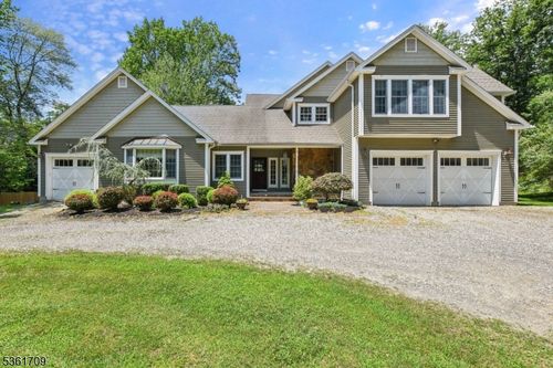 3 Ridge Ln, Hackettstown, NJ, 07840-4623 | Card Image