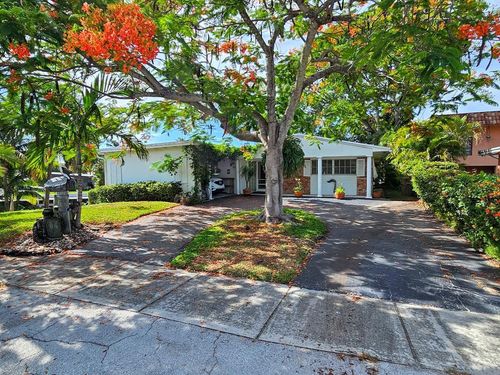 817 Ne 5th St, Deerfield Beach, FL, 33441-2111 | Card Image