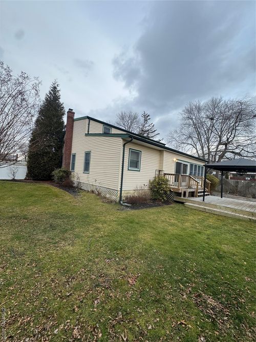 1125 7th St, West Babylon, NY, 11704-4245 | Card Image