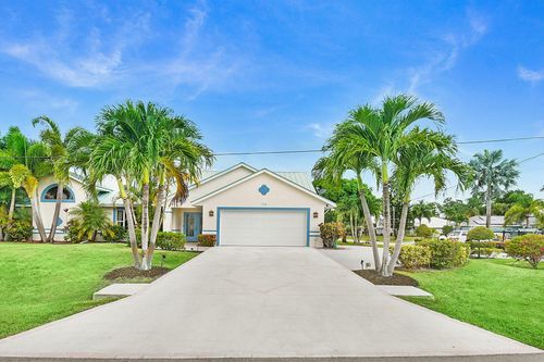 702 Se Adams Ct, Port St. Lucie, FL, 34984-5208 | Card Image
