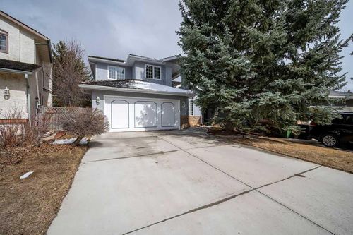 207 Shawnee Mews Sw, Calgary, AB, T2Y1W4 | Card Image