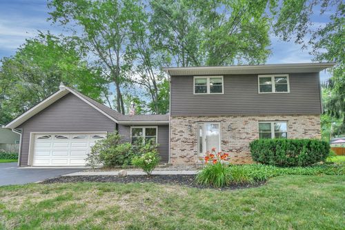 10 Aster Ct Sw, Etna, OH, 43062-9039 | Card Image