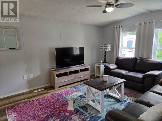 6770 Parsnip Rd, House other with 4 bedrooms, 1 bathrooms and null parking in Prince George BC | Image 5
