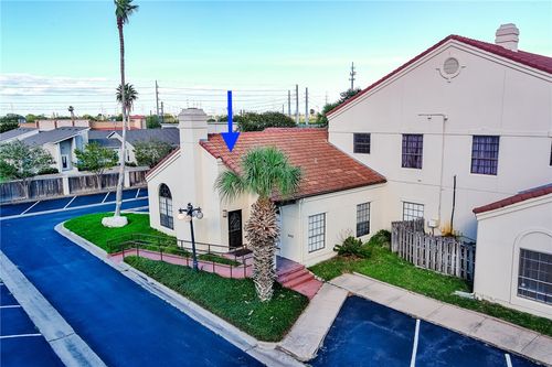 ste-403-6000 S Staples St, Corpus Christi, TX, 78413-2952 | Card Image