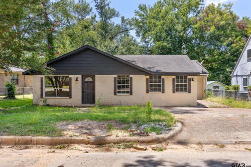 1538 N Hill Ave, Tyler, TX, 75702-2911 | Card Image
