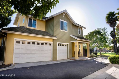 1627 Chianti Ln, Santa Maria, CA, 93458-6325 | Card Image
