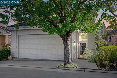226 Lakeridge Way, San Ramon, CA, 94582-4821 | Card Image