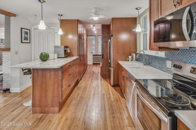 1 Yates St, House other with 3 bedrooms, 2 bathrooms and 1 parking in Troy NY | Image 9