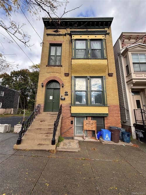 323 Clinton Ave, Albany, NY, 12210-1403 | Card Image