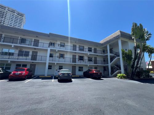 apt-303-4143 N Ocean Blvd, Fort Lauderdale, FL, 33308-6042 | Card Image