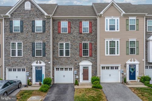 32-1251 Rannoch Ln, YORK, PA, 17403-9035 | Card Image