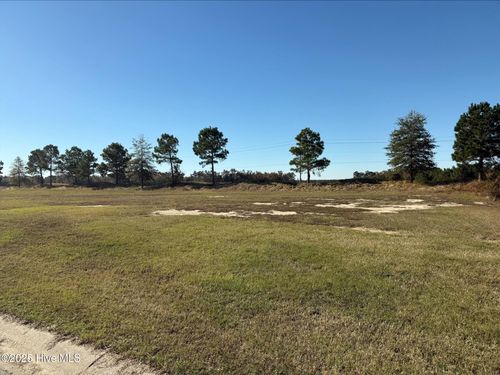 136 Pinewood Cv, Snow Hill, NC, 28580-5701 | Card Image