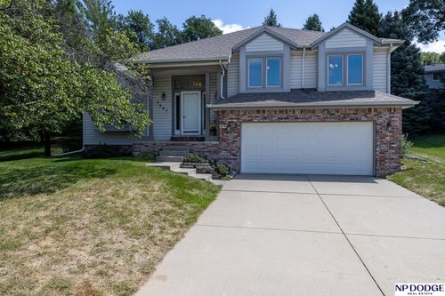 7341 Skyhawk Cir, Lincoln, NE, 68506-4659 | Card Image