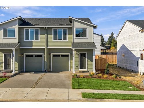 672 S 5th St, Carlton, OR, 97111-9702 | Card Image