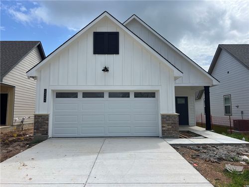 15244 Still Water Meadow Loop, College Station, TX, 77845-2160 | Card Image