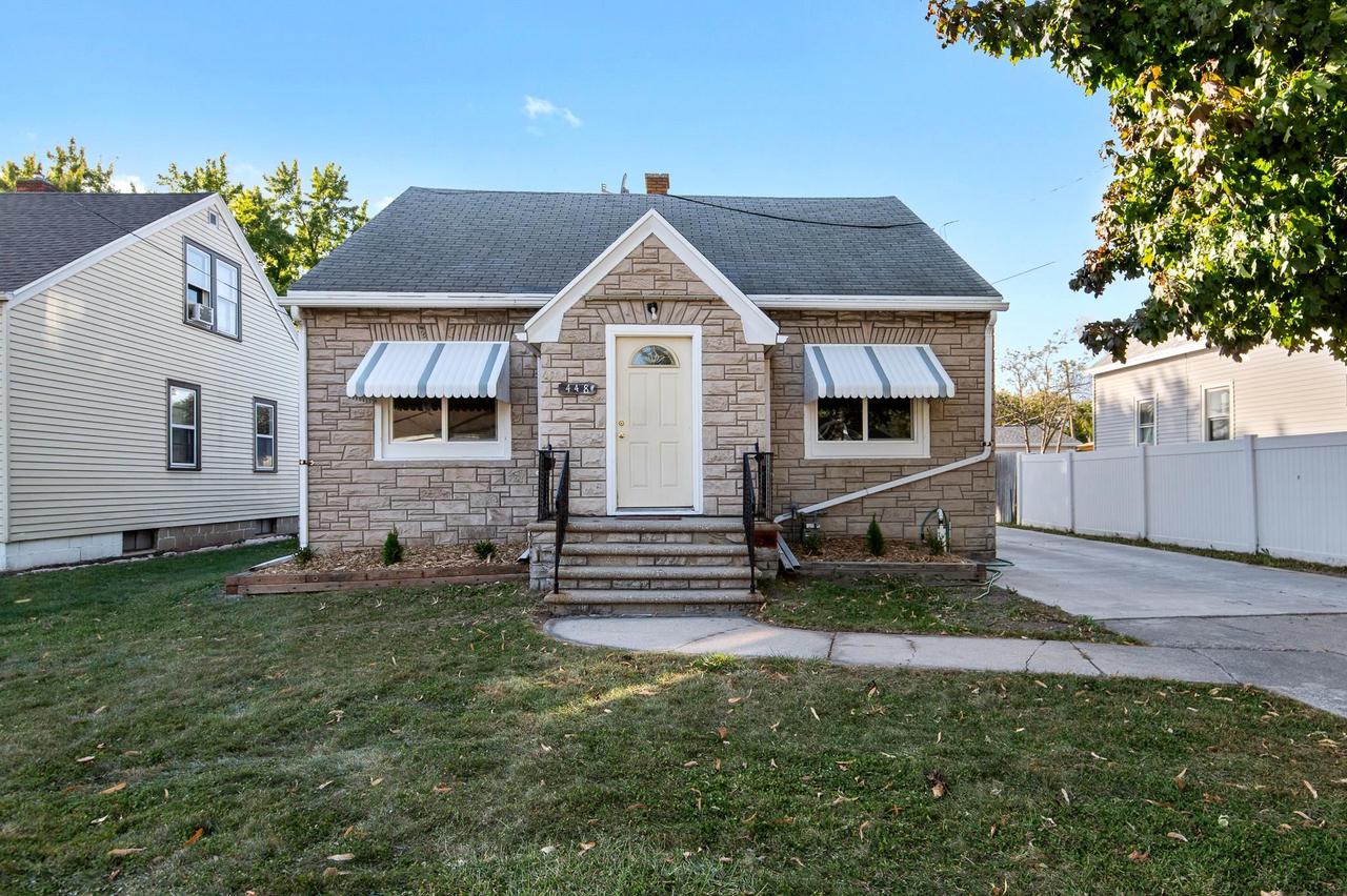 Bellevue St, Green Bay, WI 54302