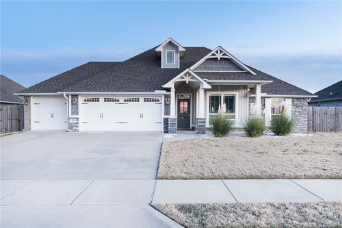 727 Macdonald Dr, Pea Ridge, AR, 72751-3034 | Card Image