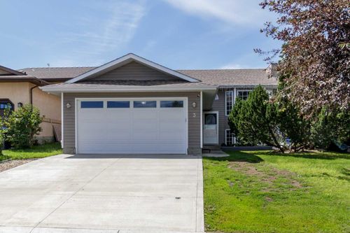 3 Pickering Close, Sylvan Lake, AB, T4S1K2 | Card Image
