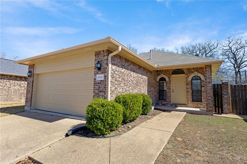 1908 Wilderland Cir, Bryan, TX, 77807-4810 | Card Image