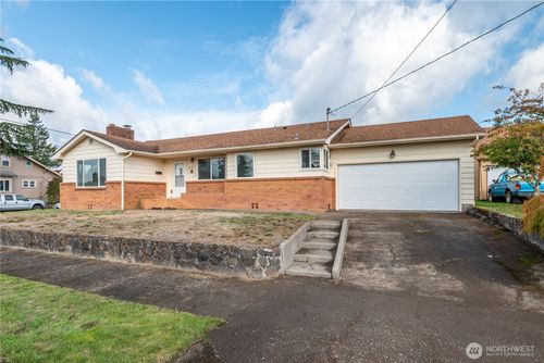 801 Cowlitz Way, Kelso, WA, 98626-4434 | Card Image