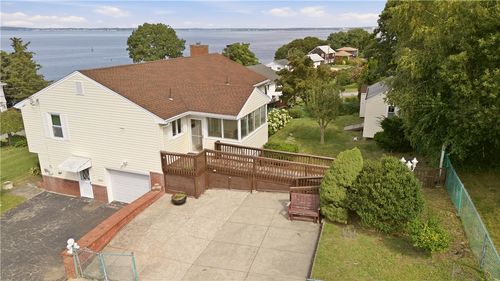 652 Old Colony Terrace, Tiverton, RI, 02878 | Card Image