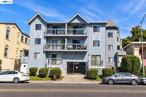 10-2401 Park Blvd, Oakland, CA, 94606 | Card Image
