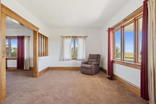 1827 N Pilot Grove Rd, Home with 4 bedrooms, 1 bathrooms and null parking in Dunkerton IA | Image 7