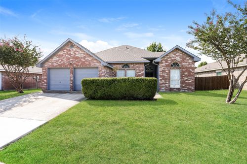 328 W Willow Creek Dr, Glenn Heights, TX, 75154-1878 | Card Image