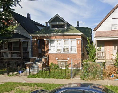 7241 S Carpenter St, Chicago, IL, 60621-1028 | Card Image